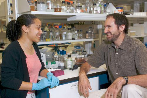 Student and David Stearn at Boyce Thompson Institute